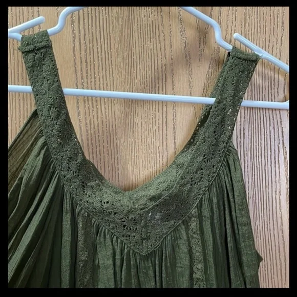 NO BOUNDARIES SIZE M V-NECK COLD SHOULDER 3/4 LENGTH BELL SLEEVE CROCHET BOHO - Picture 4 of 10